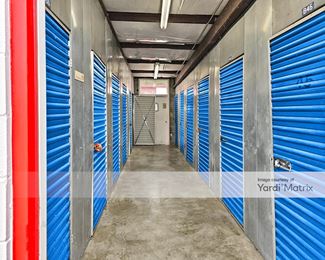 Photo 5 of Storage Rentals of America - 649 Monroe Street, Jackson, MS