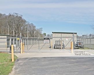 Photo 2 of StorageMax - 109 Movietown Drive, Canton, MS