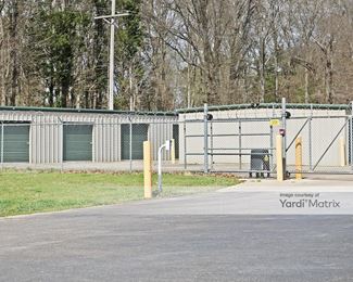 Photo 3 of StorageMax - 109 Movietown Drive, Canton, MS