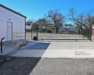 Photo 2 of Ideal Self Storage - 1312 North New Road, Waco, TX