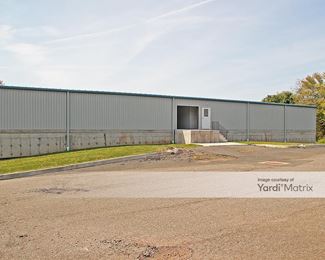 Photo 5 of Maplewood Self Storage - 929 North Main Street Ext, Wallingford, CT