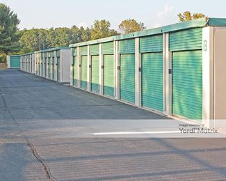 Photo 4 of Extra Space Storage - 177 Brickyard Road, Farmington, CT