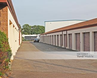 Photo 2 of iStorage - 73 Chamberlain Hwy, Meriden, CT