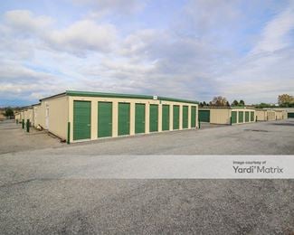 Photo 1 of iStorage - 1545 Holly Pike, Carlisle, PA