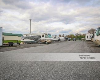 Photo 5 of iStorage - 1545 Holly Pike, Carlisle, PA
