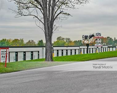Storage Units for Rent available at 2290 Greenbriar Road, York, PA 17404