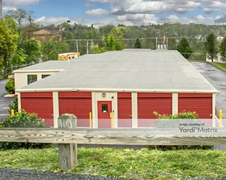 Photo 4 of Moove In Self Storage - 925 Old Trail Road, Etters, PA