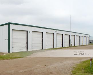 Photo 4 of A A Shops-Storage - 2306 PR 7320, Lubbock, TX