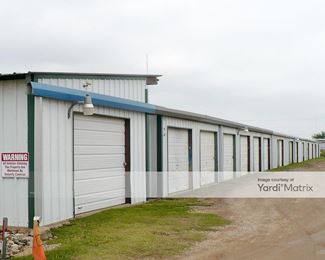 Photo 5 of A A Shops-Storage - 2306 PR 7320, Lubbock, TX