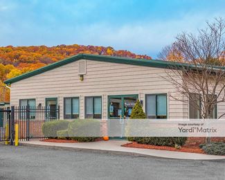 Photo 3 of CubeSmart Self Storage - 808 South Main Street, Beacon Falls, CT