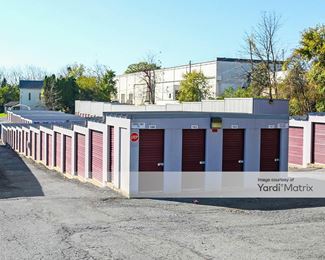 Photo 2 of StorHouse Self Storage - 173 Nazareth Pike, Bethlehem, PA