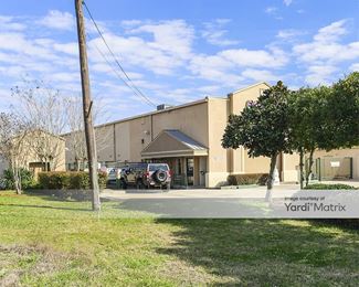 Photo 3 of Southern Self Storage - 2321 Belle Chasse Hwy, Gretna, LA