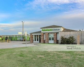 Photo 2 of Extra Space Storage - 6600 I-10 Service Road, New Orleans, LA