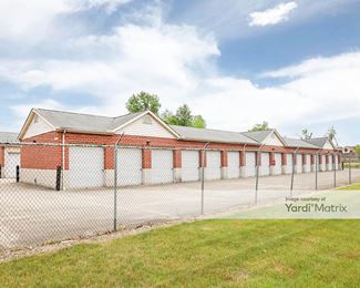 Photo 3 of StoreEase - 5302 Evergreen Pkwy, Sheffield Village, OH