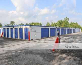 Photo 2 of Storage Rentals of America - 1955 Medina Road, Medina, OH