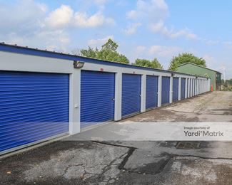 Photo 3 of Storage Rentals of America - 1955 Medina Road, Medina, OH