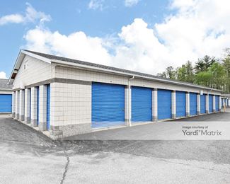 Photo 2 of Storage Rentals of America - 3020 Sanitarium Road, Akron, OH