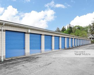 Photo 6 of Storage Rentals of America - 3020 Sanitarium Road, Akron, OH