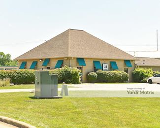Photo 2 of Willo Self-Stor - 4141 Palmetto Drive, Willoughby, OH