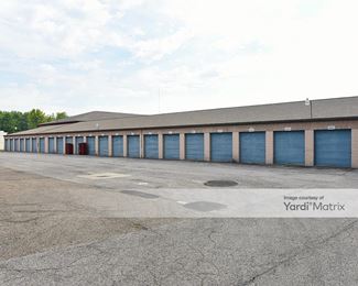 Photo 2 of Sentry Stor-All - 2995 Newpark Drive, Norton, OH