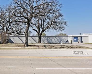Storage Units for Rent available at 5728 South 33rd West Avenue, Tulsa, OK 74107