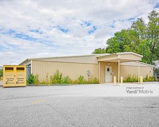 Photo 3 of Kittery Storage-Parcel Center - 162 State Road, Kittery, ME
