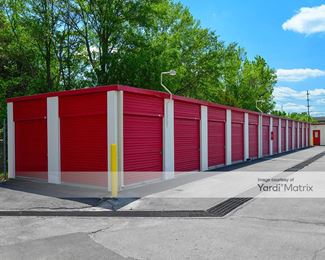 Photo 2 of iStorage - 2500 Central Pkwy SW, Decatur, AL