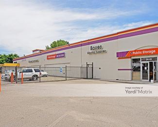 Photo 3 of Public Storage - 24 - 01 Brooklyn Queens Expwy, Woodside, NY