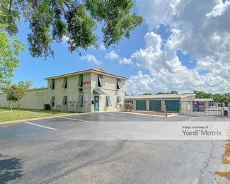 Photo 1 of Move It Storage - 3765 Moffett Road, Mobile, AL