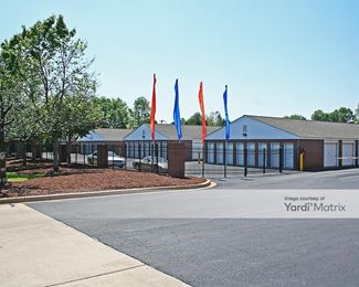 Photo 3 of U-Stor Self Storage - 1016 South Pine, Spartanburg, SC