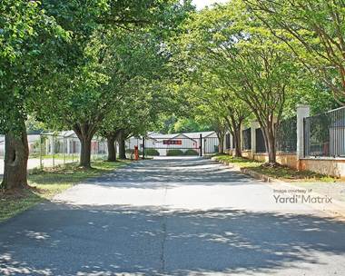 Storage Units for Rent available at 625 West Blackstock Road, Spartanburg, SC 29301
