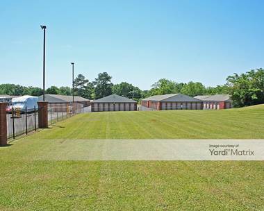 Storage Units for Rent available at 927 Cedar Lane Road, Greenville, SC 29617