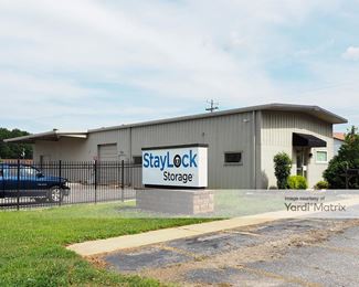 Photo 3 of Storage Rentals of America - 117 Murray Drive, Mauldin, SC