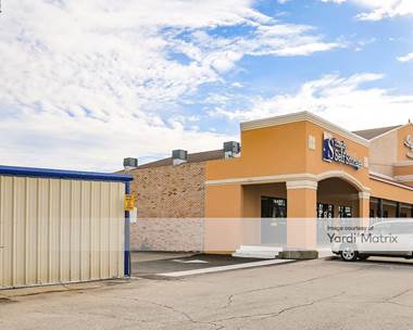 Storage Units for Rent available at 4411 South Sheridan Road, Tulsa, OK 74145