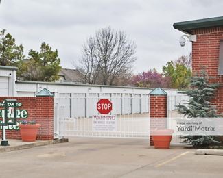 Photo 2 of Storage Center - 2850 East 101st Street, Tulsa, OK