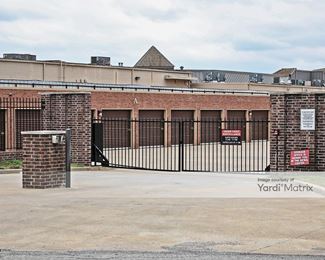 Photo 2 of Riverbend Self Storage - 2036 East 81st Street South, Tulsa, OK