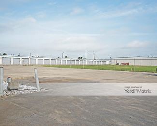 Photo 4 of Move It Storage - 7649 Weber Road, Corpus Christi, TX