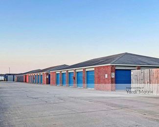Photo 2 of Move It Self Storage - 3302 Holly Road, Corpus Christi, TX