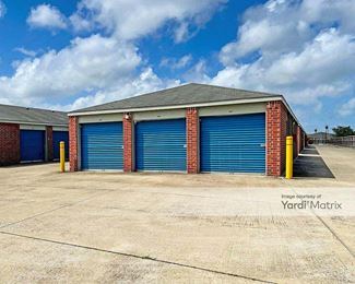 Photo 3 of Move It Self Storage - 3302 Holly Road, Corpus Christi, TX
