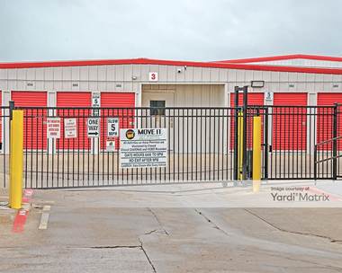 Storage Units for Rent available at 5560 Ayers Street, Corpus Christi, TX 78415