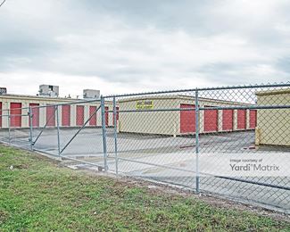 Photo 3 of Safe Guard Mini-Storage - 807 Cactus Street, Fulton, TX