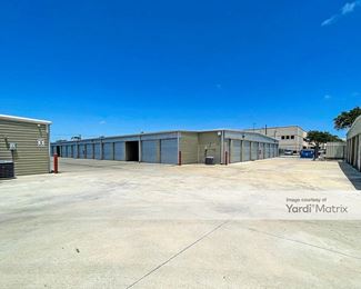 Photo 2 of CubeSmart Self Storage - 5502 Holly Road, Corpus Christi, TX
