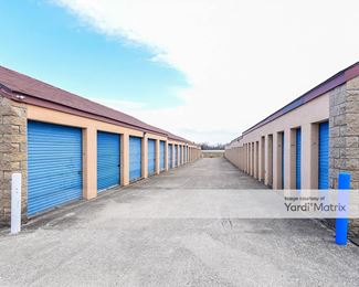 Photo 4 of American Hall Storage - 249 North Keeneland Drive, Richmond, KY