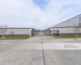 Photo 4 of Lexington Mini-Storage - 285 Ruccio Way, Lexington, KY