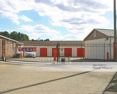 Storage Units for Rent available at 7822 East Brainerd Road, Chattanooga, TN 37421