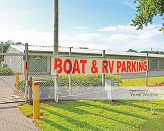 Photo 2 of Four Seasons Self Storage - 374 Parris Island Gateway, Beaufort, SC