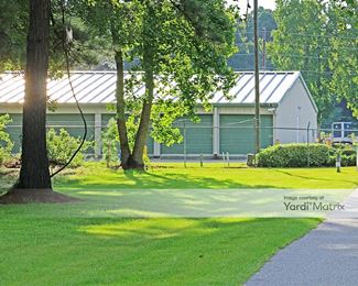 Photo 5 of Four Seasons Self Storage - 374 Parris Island Gateway, Beaufort, SC