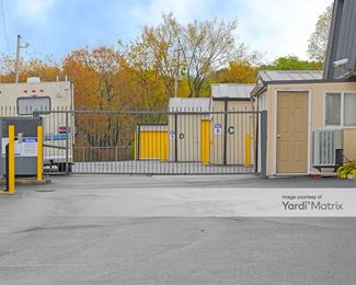 Photo 5 of Extra Space Storage - 230 Snyder Road, Hermitage, PA