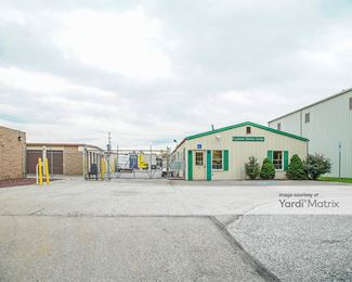 Photo 4 of Extra Space Storage - 900 Vogelsong Road, York, PA