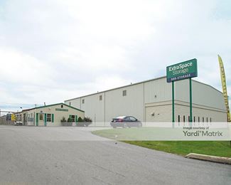 Photo 5 of Extra Space Storage - 900 Vogelsong Road, York, PA